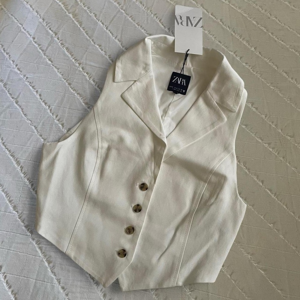 🤍 ZARA • ivory cream blazer vest with lower back cut out and tie
